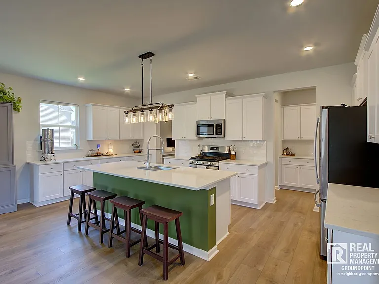 137 Paddle Boat Way — Photo 8