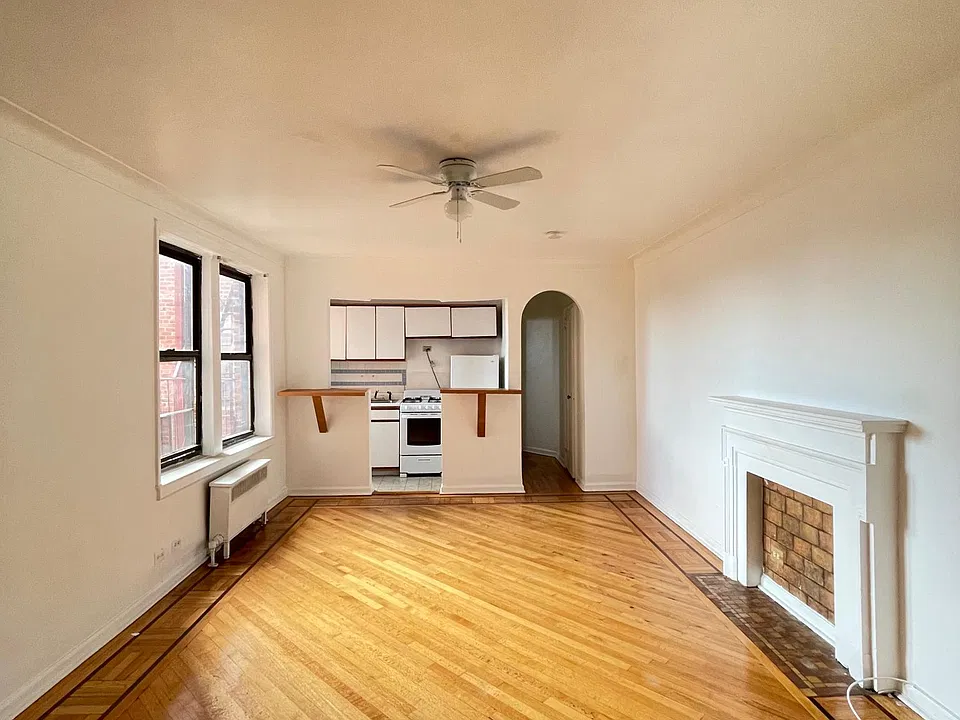 1 Broad Pkwy #5E