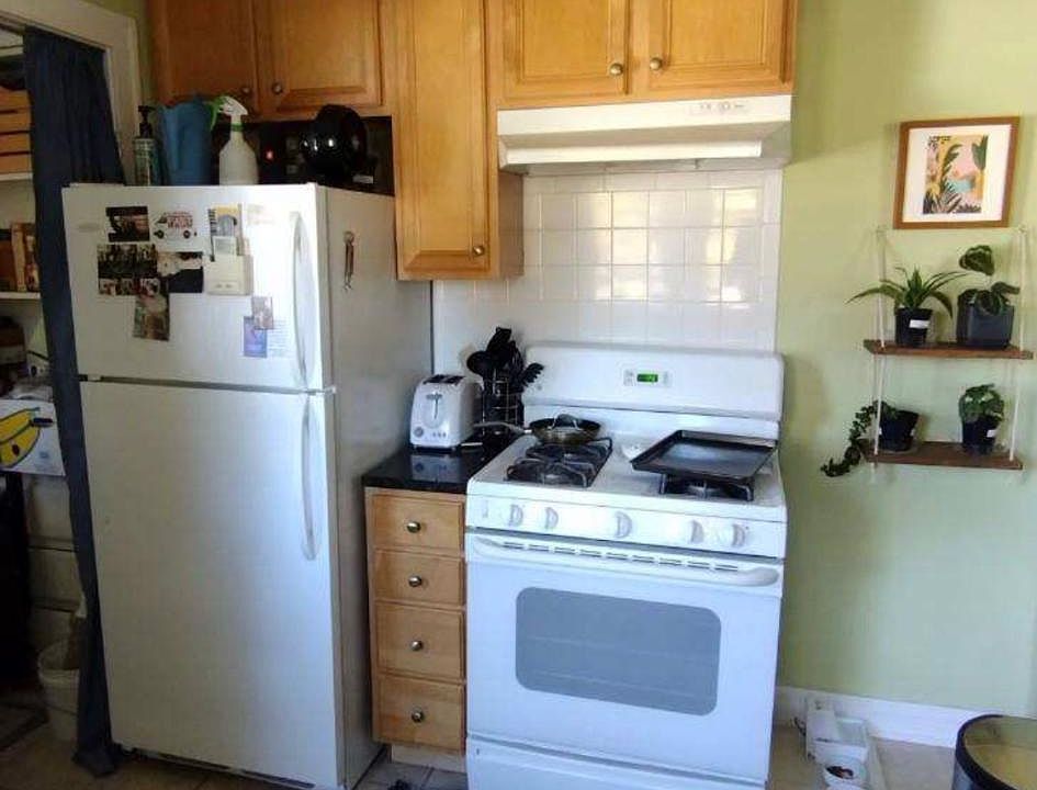 2nd image of 5906 W Bryn Mawr Ave