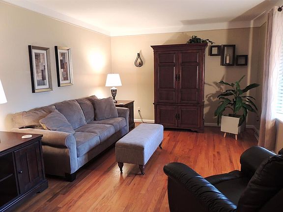 5th image of 973 Artwood Dr