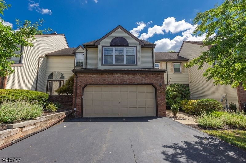 1st image of 103 Porter Way East