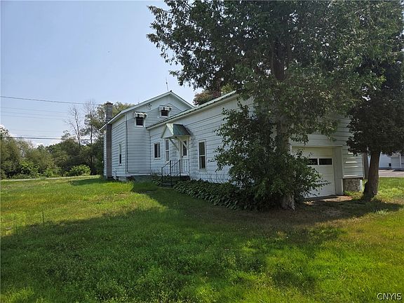 5th image of 7709 Ridge Rd