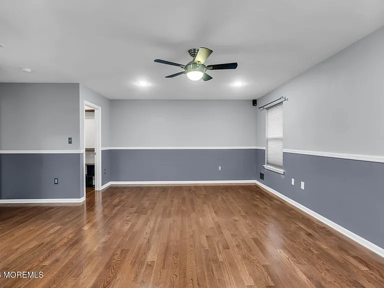 12 Sanford St — Photo 18