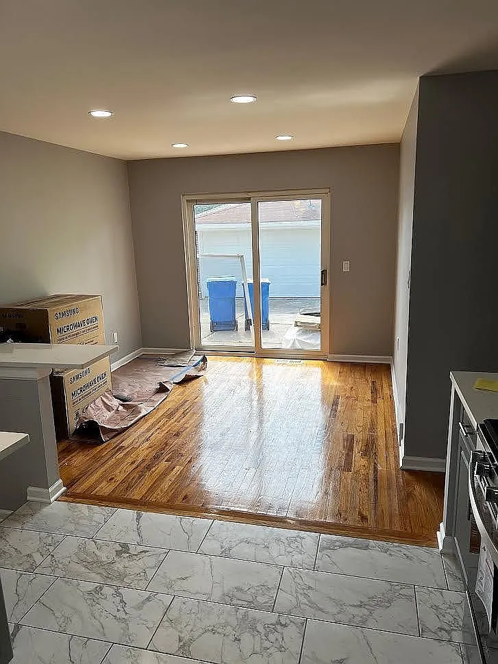 3 bed, 1100 sqft, $2,375 — Photo 2