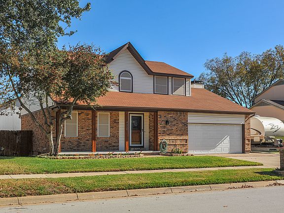 2nd image of 4207 Oldfield Dr
