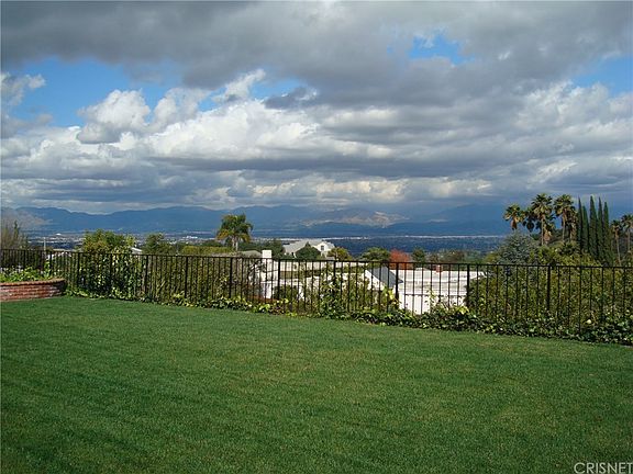2nd image of 3008 Elvido Dr