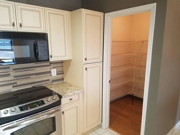 Kitchen - Pantry
