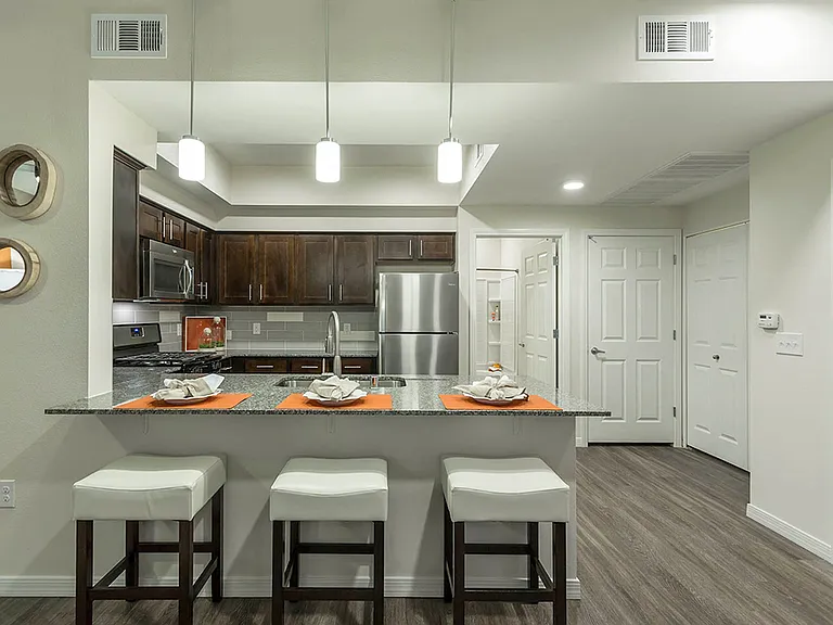 A3 751 SQ FT 1 Bed 1 Bath
