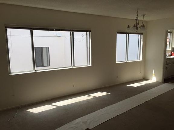 4th image of 1852 Kelton Ave #5