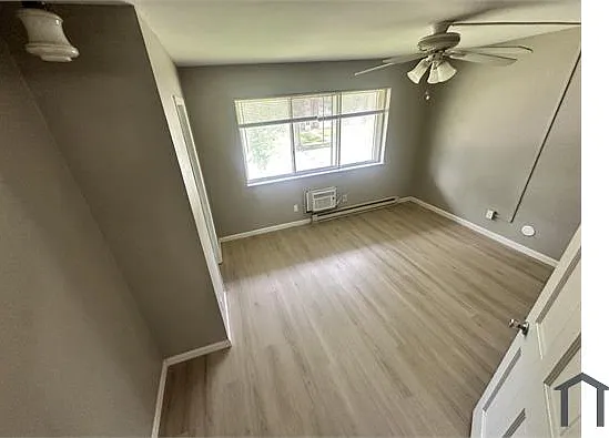 7634 Hazelcrest Dr — Photo 9