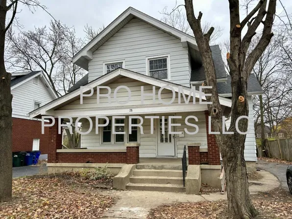 28 Willowwood Dr, Dayton, OH 45405