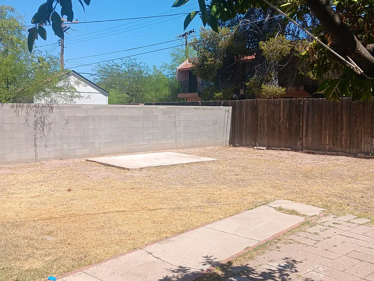 5510 E 20th St #2 — Photo 23