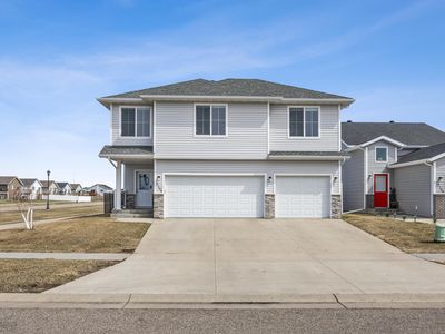 2105 11th St W, West Fargo, ND, 58078