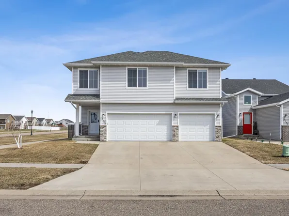 2105 11th St W, West Fargo, ND 58078