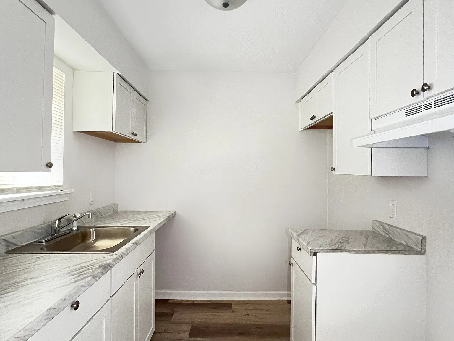 Steeple Chase Apartments - 305 — Photo 4