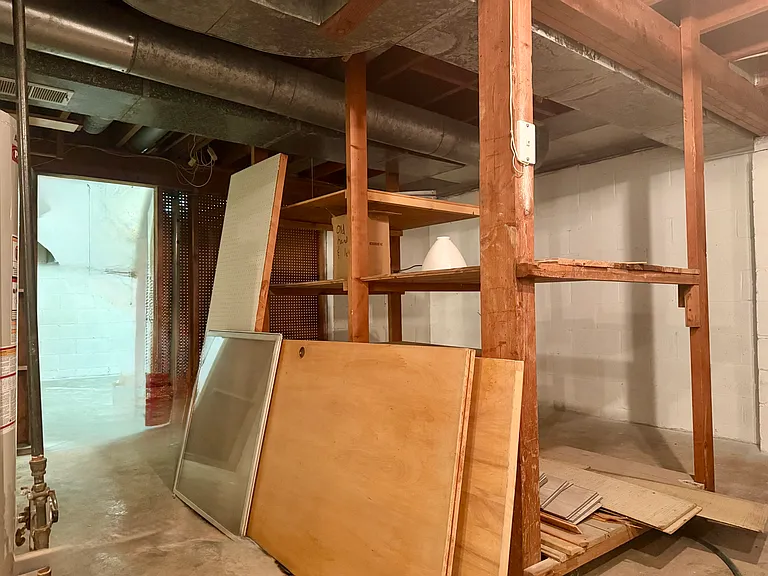 503 Hessel Blvd — Photo 44