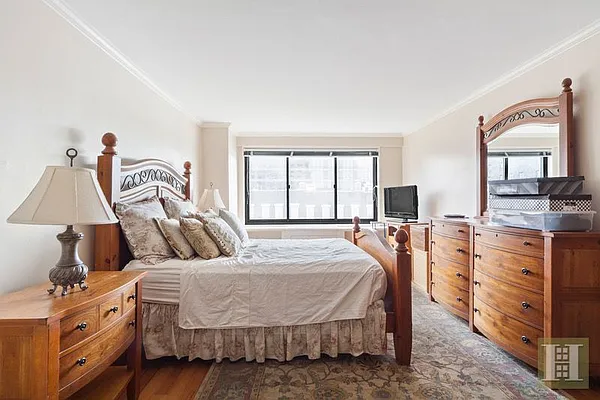 Sold by Halstead Real Estate | media 6