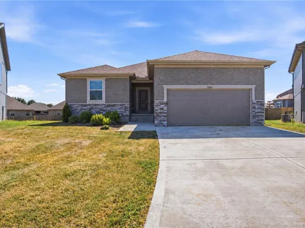 21806 Massa Cir, Peculiar, MO 64078