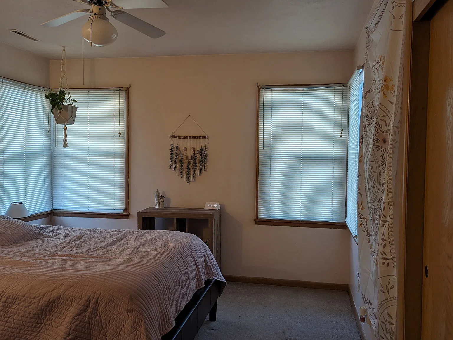 2 bed, 1100 sqft, $1,300 — Photo 4