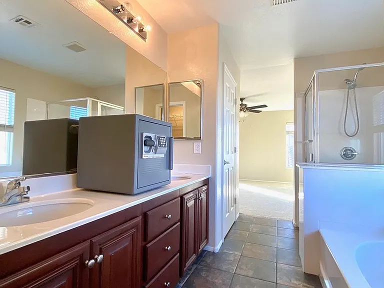 2324 Cockatoo Dr — Photo 14