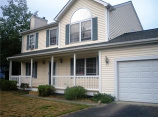 17 Stone Hill Dr, Westerly, RI 02891