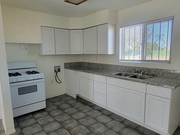 4th image of 8513 Wingo Way