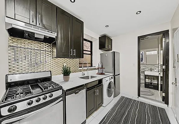 3rd image of 243 W 109th St APT 5W