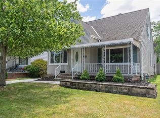 7917 Ivandale Dr, Parma, OH