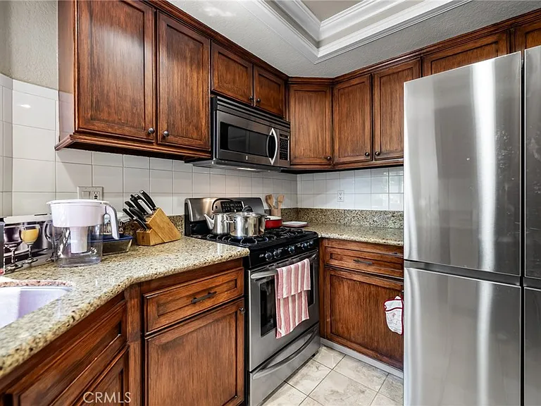 1315 Albariza Pl #5 — Photo 9