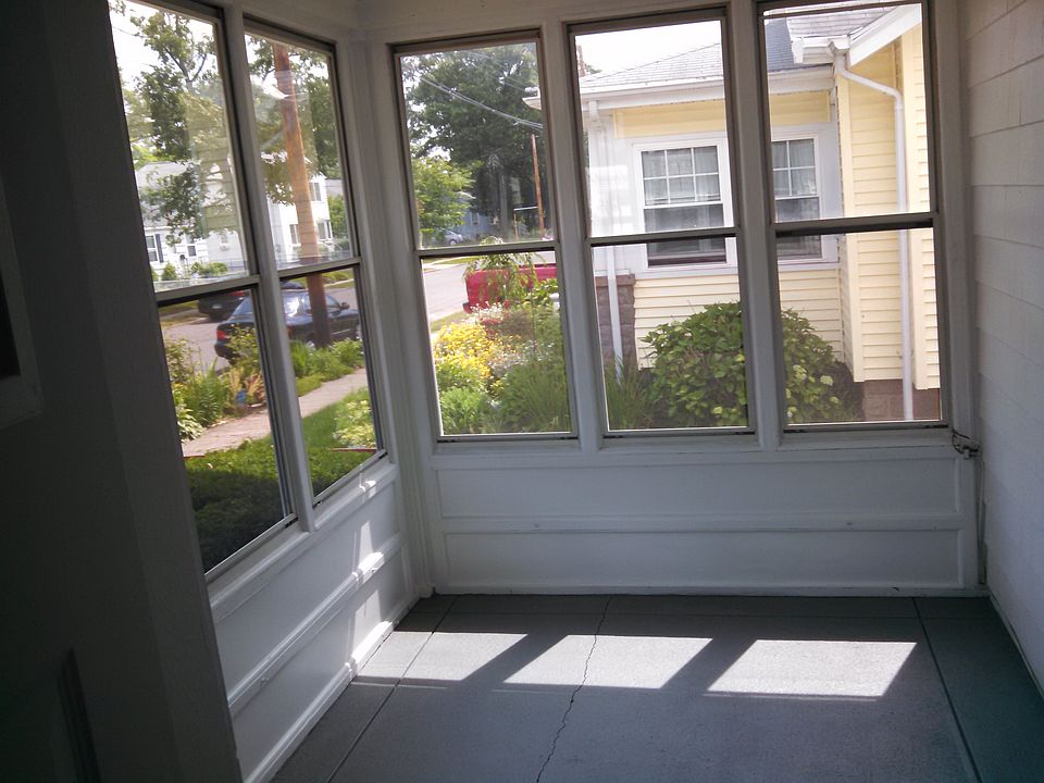 Bright Sunroom- Porch