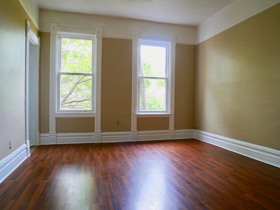 1st image of 2121 S Ashland Ave #3R