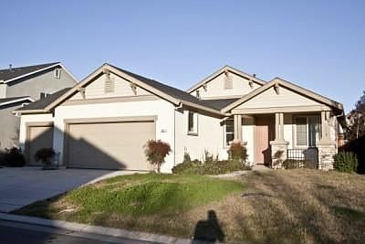 1st image of 202 River Bend Ln