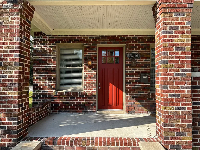 66 Folly Road Blvd — Photo 9