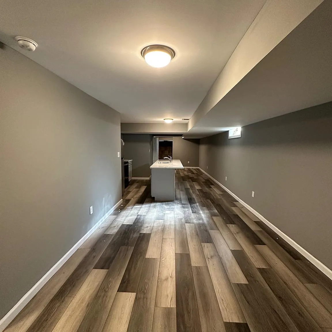 2 bed, 2496 sqft, $2,100 — Photo 3