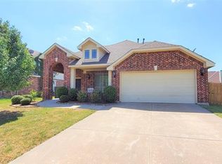 200 Lorient Dr, Mansfield, TX 76063