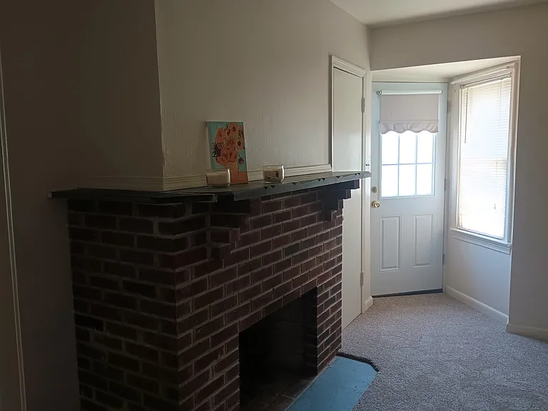 2345 Mount Carmel Ave #2 — Photo 6