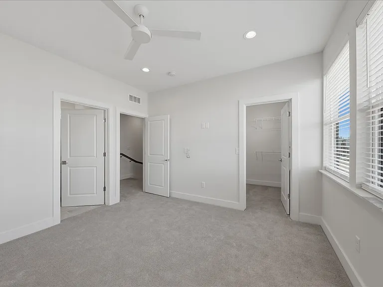 3908 Edwards Rd — Photo 31