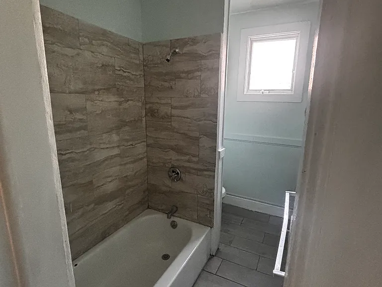 65-65A Chatham St #3 — Photo 15