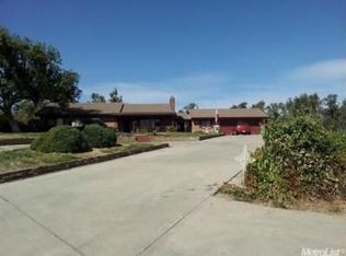 7213 E River Rd, Oakdale, CA 95361