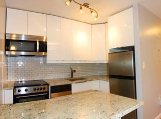 1111 River Rd #C4-C04, Edgewater, NJ 07020