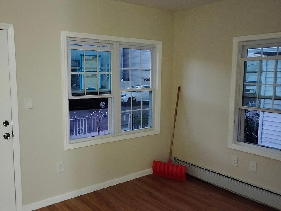 1st image of 8722 144th St Floor 1