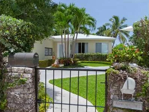 1339 S Venetian Way, Miami Beach, FL 33139