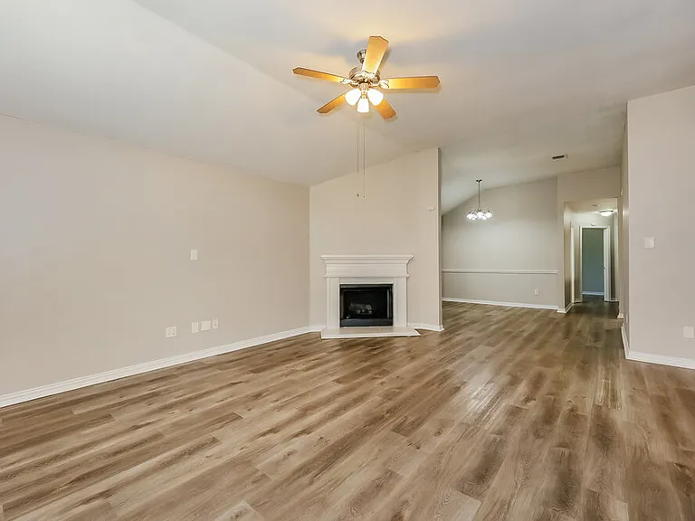 1601 Prescott Dr — Photo 5