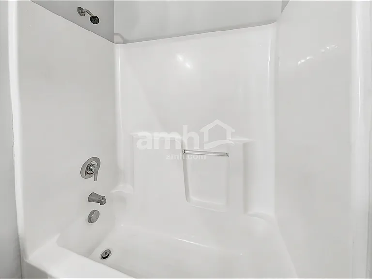 1325 Vernon Mill Rd — Photo 12