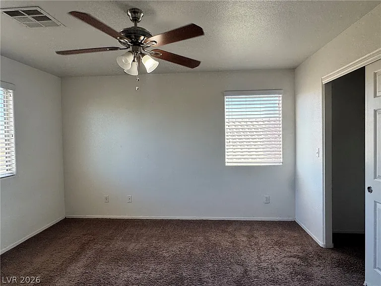4020 Clove Hitch St — Photo 16