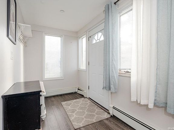 4th image of 299 Nassau Ave