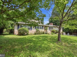 511 Malcolm Rd NW, Vienna, VA 22180