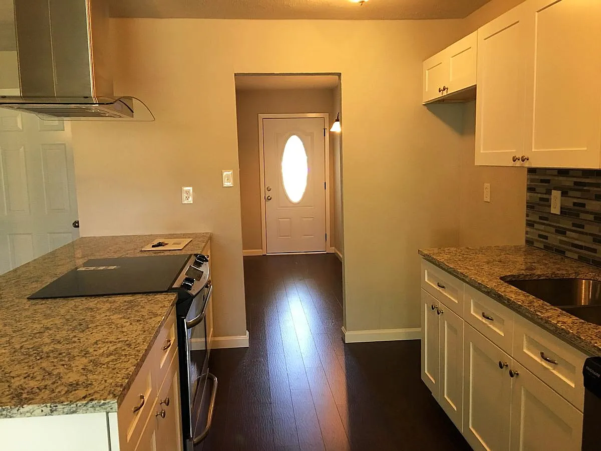 3 bed, 1538 sqft, $2,000 — Photo 3
