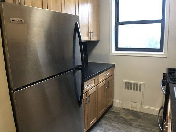 2nd image of 3640 Johnson Ave APT 6F
