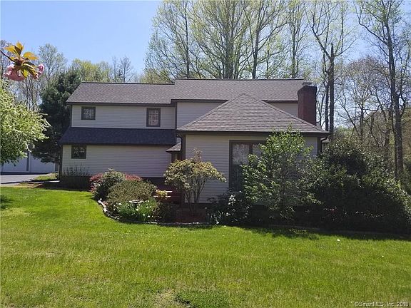 3rd image of 3 Deer Creek Dr